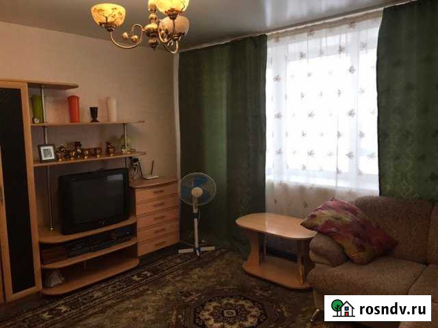 1-комнатная квартира, 38 м², 4/5 эт. в аренду посуточно в Назарово Назарово - изображение 1