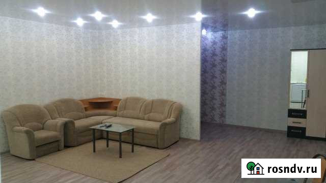 1-комнатная квартира, 36 м², 3/4 эт. в аренду посуточно в Братске Братск - изображение 1