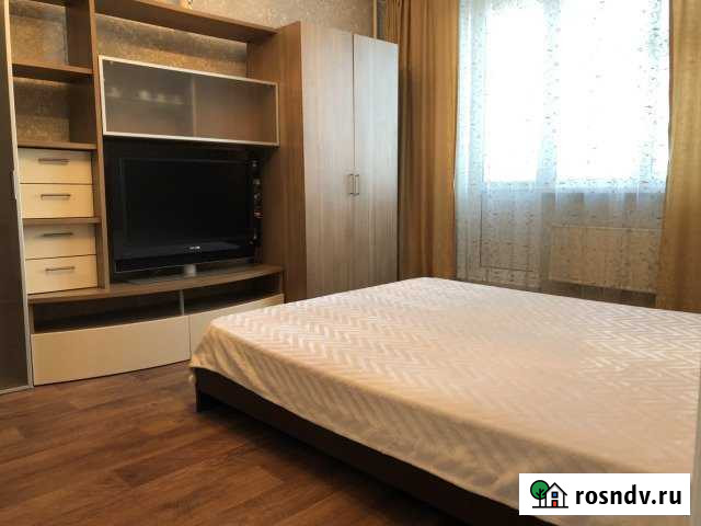 1-комнатная квартира, 50 м², 7/16 эт. в аренду посуточно в Нижневартовске Нижневартовск - изображение 1