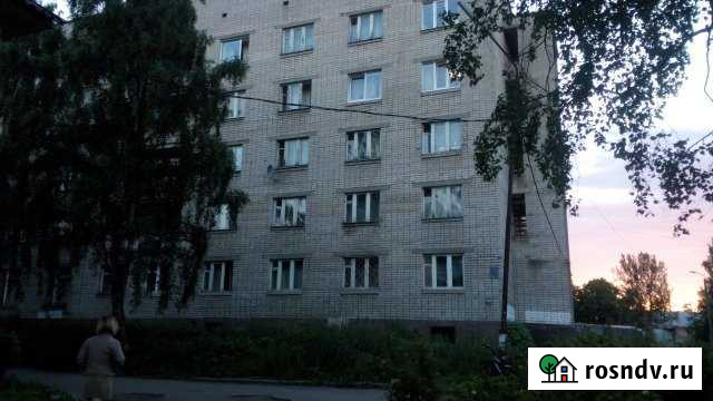 Комната 13 м² в 8-ком. кв., 5/5 эт. в аренду на длительный срок в Петрозаводске Петрозаводск - изображение 1