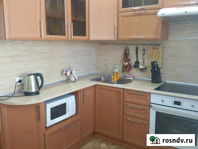 2-комнатная квартира, 52 м², 1/3 эт. в аренду посуточно в Свободном Амурской области Свободный - изображение 1