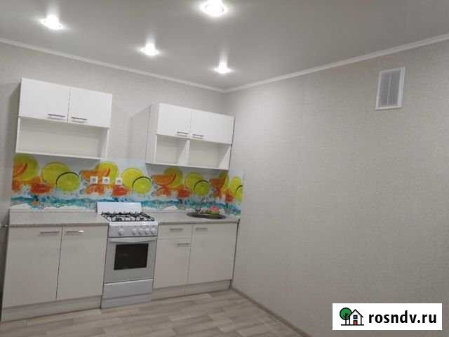 1-комнатная квартира, 46 м², 9/10 эт. в аренду на длительный срок в Энгельсе Энгельс - изображение 1