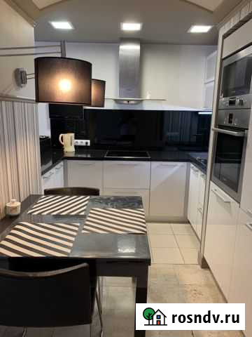 3-комнатная квартира, 65 м², 8/10 эт. в аренду посуточно в Нижнем Тагиле Нижний Тагил - изображение 1