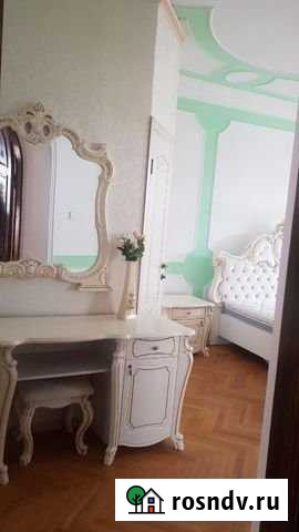 Дом 350 м² на участке 5 сот. в аренду посуточно в Нальчике Нальчик - изображение 1