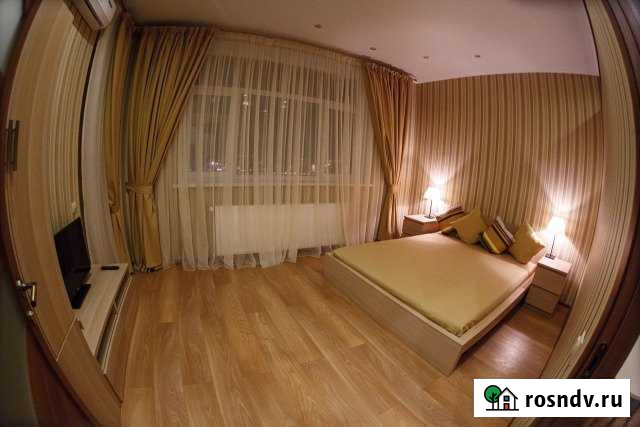 3-комнатная квартира, 80 м², 18/25 эт. в аренду посуточно в Тюмени Тюмень - изображение 1