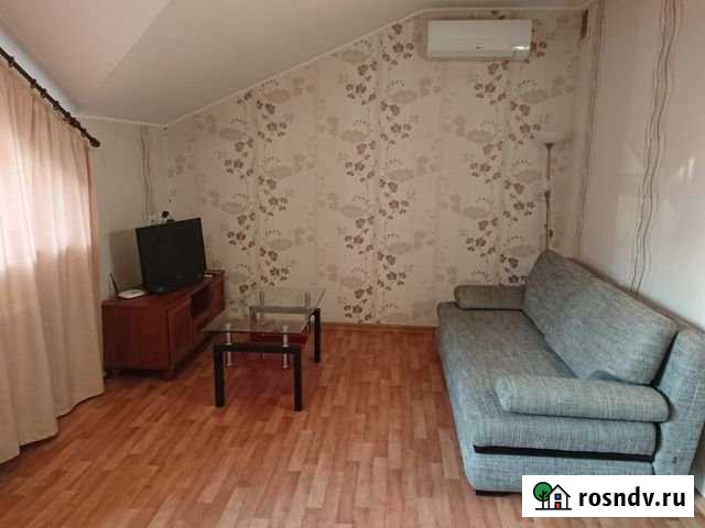 2-комнатная квартира, 74 м², 3/3 эт. в аренду на длительный срок в Севастополе Севастополь - изображение 1