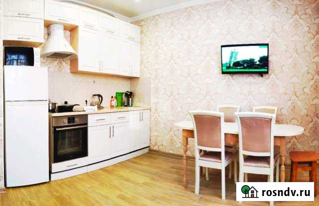 2-комнатная квартира, 60 м², 4/6 эт. в аренду посуточно в Евпатории Евпатория - изображение 1