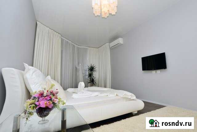 1-комнатная квартира, 45 м², 7/10 эт. в аренду посуточно в Саратове Саратов - изображение 1