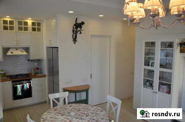 3-комнатная квартира, 70 м², 2/4 эт. на продажу в Новороссийске Новороссийск - изображение 1