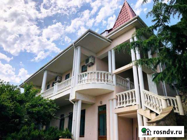 Коттедж 437 м² на участке 9 сот. на продажу в Ялте Ялта - изображение 1