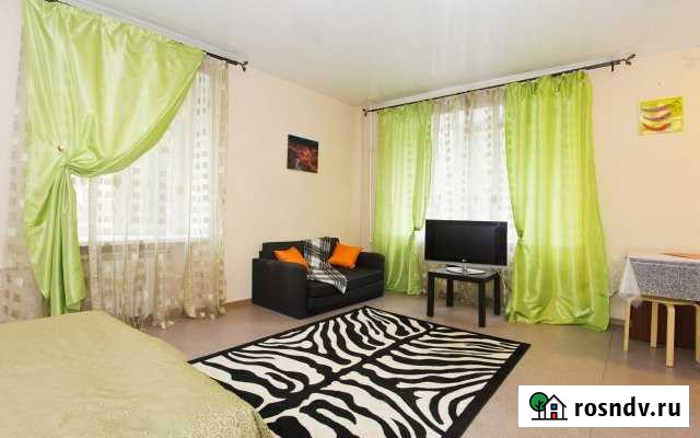 Квартира-студия, 35 м², 2/5 эт. в аренду посуточно в Омске Омск - изображение 1