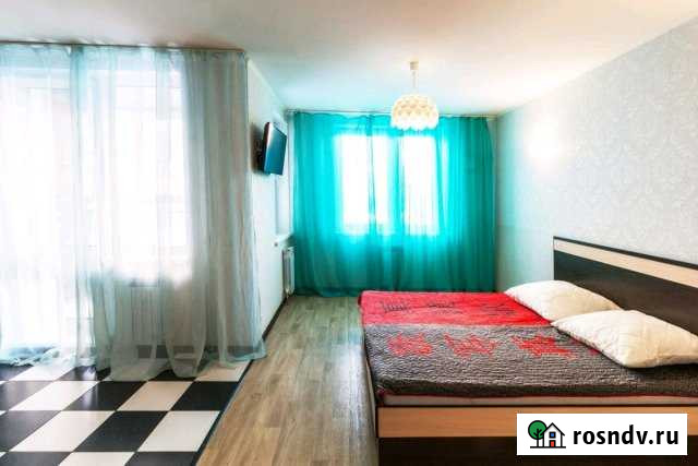 1-комнатная квартира, 40 м², 10/17 эт. в аренду посуточно в Омске Омск - изображение 1