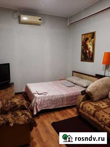 Комната 18 м² в 1-ком. кв., 2/2 эт. в аренду посуточно в Благовещенске Амурской области Благовещенск - изображение 1