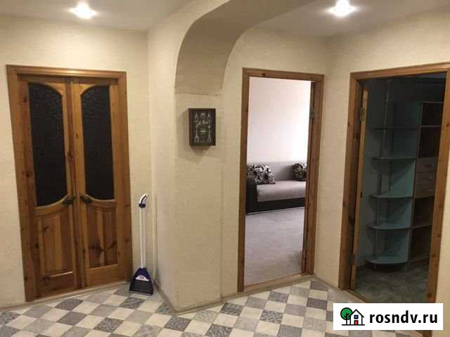 3-комнатная квартира, 90 м², 5/5 эт. в аренду на длительный срок в Севастополе Севастополь - изображение 1