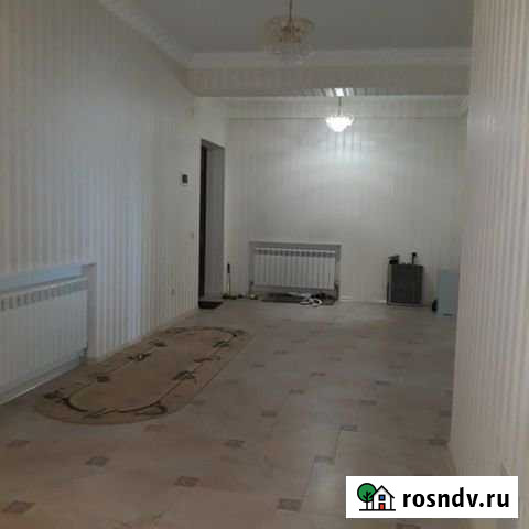 3-комнатная квартира, 150 м², 4/10 эт. в аренду на длительный срок в Грозном Грозный - изображение 1