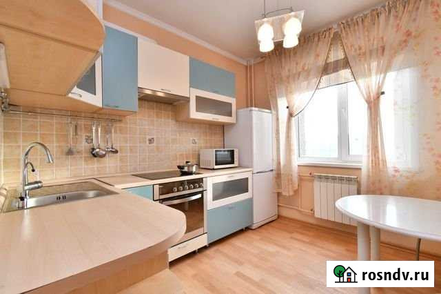 2-комнатная квартира, 52 м², 5/10 эт. в аренду посуточно в Красноярске Красноярск - изображение 1