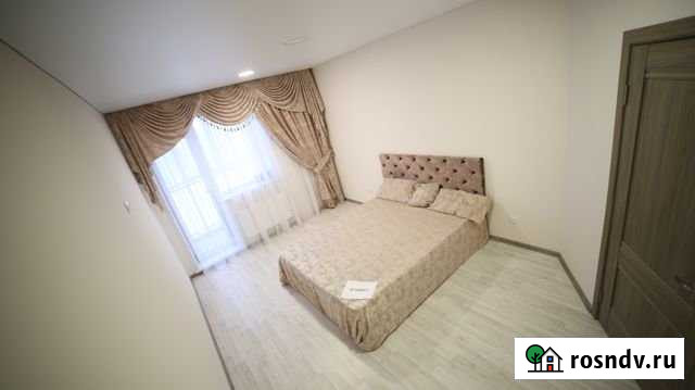 1-комнатная квартира, 42 м², 18/20 эт. в аренду посуточно в Челябинске Челябинск - изображение 1