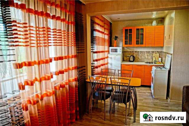 2-комнатная квартира, 47 м², 4/5 эт. в аренду посуточно в Астрахани Астрахань - изображение 1