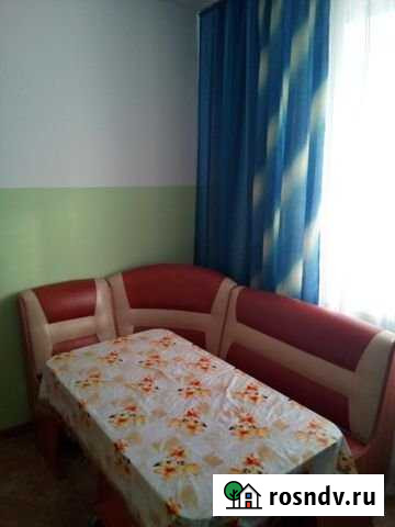 1-комнатная квартира, 35 м², 3/5 эт. в аренду посуточно в Белогорске Амурской области Белогорск - изображение 1