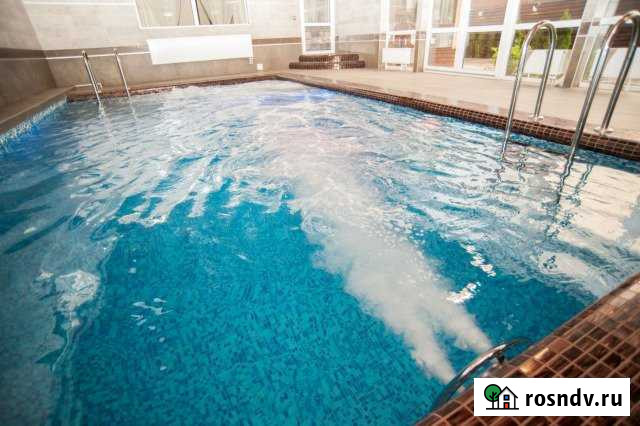 Дом 365 м² на участке 8 сот. в аренду посуточно в Ростове-на-Дону Ростов-на-Дону - изображение 1