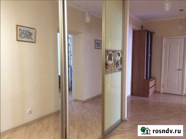 3-комнатная квартира, 102 м², 4/9 эт. в аренду на длительный срок в Старом Осколе Старый Оскол - изображение 1