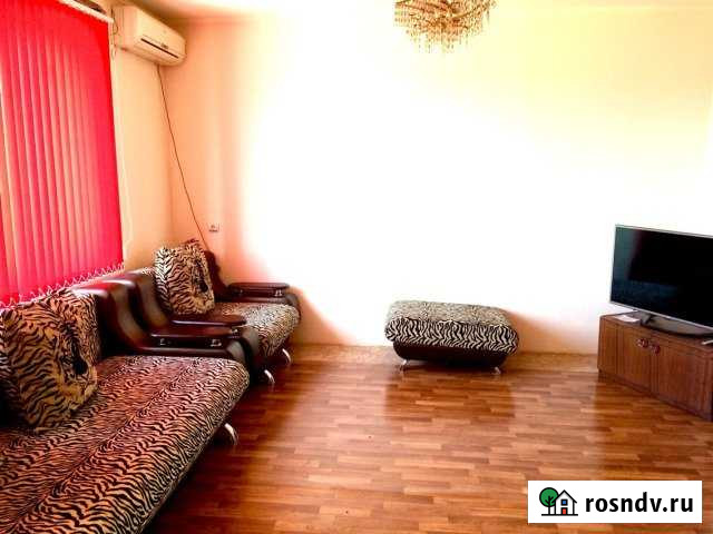 2-комнатная квартира, 55 м², 2/5 эт. в аренду посуточно в Таганроге Таганрог - изображение 1