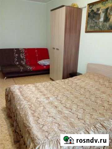 2-комнатная квартира, 60 м², 6/10 эт. в аренду посуточно в Железногорске Курской области Железногорск - изображение 1