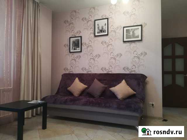 2-комнатная квартира, 53 м², 4/10 эт. в аренду посуточно в Иркутске Иркутск - изображение 1