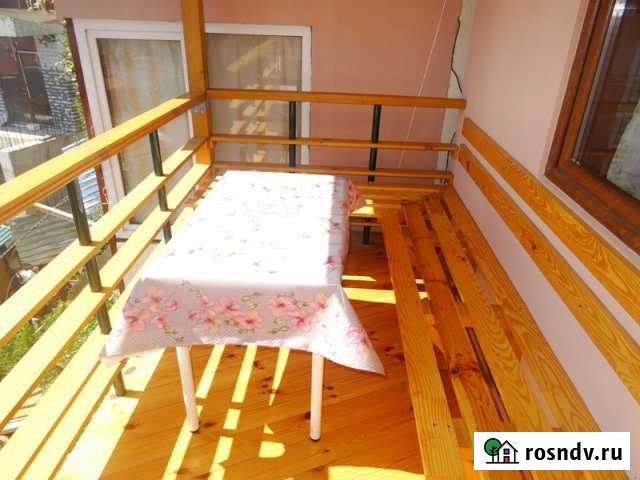 Дом 49 м² на участке 1 сот. в аренду посуточно в Ялте Ялта - изображение 1