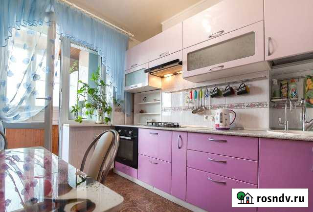 1-комнатная квартира, 40 м², 3/9 эт. в аренду посуточно в Волжском Волгоградской области Волжский - изображение 1