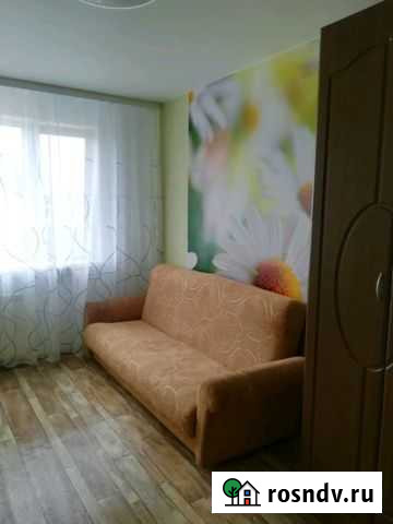 3-комнатная квартира, 51 м², 3/5 эт. в аренду посуточно в Амурске Амурск - изображение 1