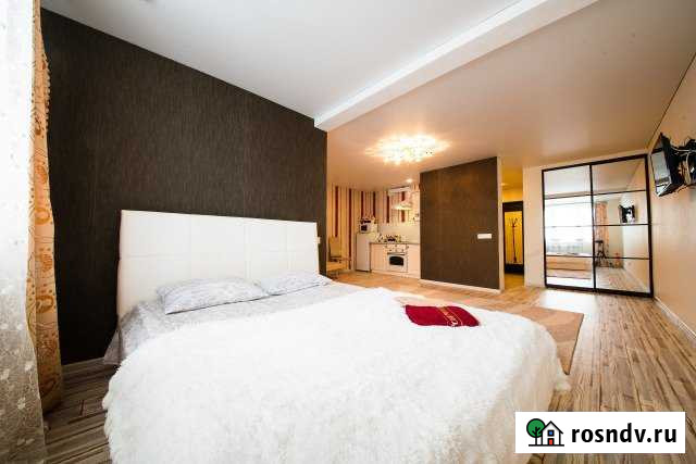 1-комнатная квартира, 52 м², 23/24 эт. в аренду посуточно в Саратове Саратов - изображение 1