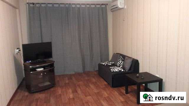 1-комнатная квартира, 32 м², 2/5 эт. в аренду посуточно в Астрахани Астрахань - изображение 1