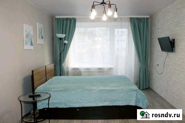 1-комнатная квартира, 33 м², 2/5 эт. в аренду посуточно в Омске Омск - изображение 1