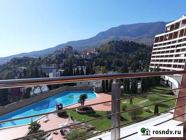 3-комнатная квартира, 96 м², 4/10 эт. в аренду на длительный срок в Ялте Ялта - изображение 1