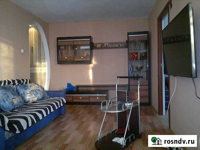 3-комнатная квартира, 52 м², 3/5 эт. в аренду на длительный срок во Владивостоке Владивосток - изображение 1