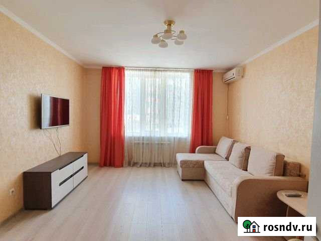 2-комнатная квартира, 80 м², 3/9 эт. в аренду посуточно в Симферополе Симферополь - изображение 1