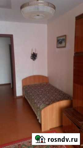 3-комнатная квартира, 54 м², 3/5 эт. в аренду посуточно в Лысьве Лысьва - изображение 1