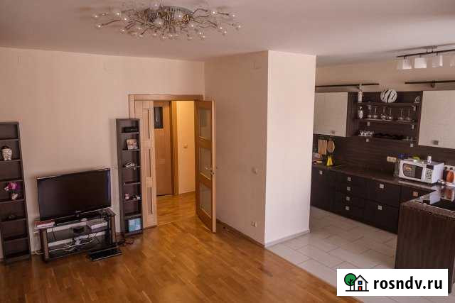 2-комнатная квартира, 72 м², 8/14 эт. в аренду посуточно в Тюмени Тюмень - изображение 1