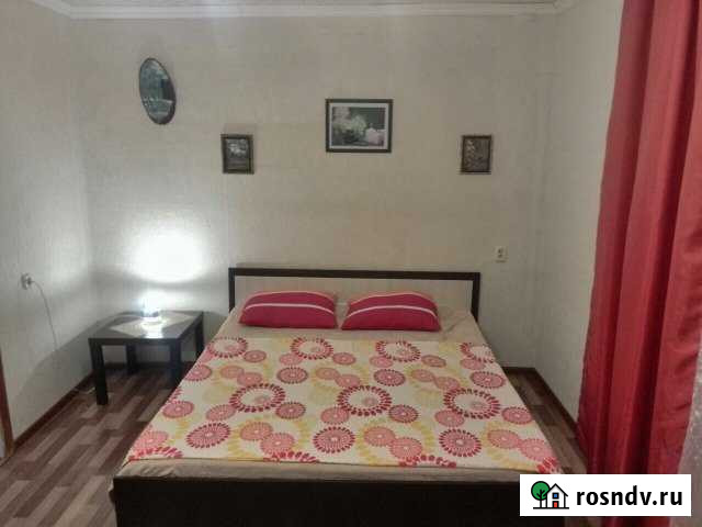 1-комнатная квартира, 32 м², 4/5 эт. в аренду посуточно в Астрахани Астрахань - изображение 1