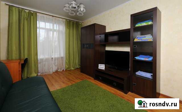 2-комнатная квартира, 80 м², 2/5 эт. в аренду посуточно в Омске Омск - изображение 1