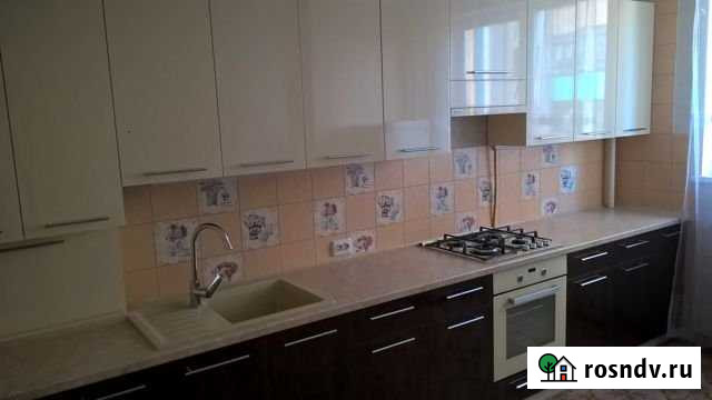 2-комнатная квартира, 60 м², 4/9 эт. в аренду на длительный срок в Симферополе Симферополь - изображение 1