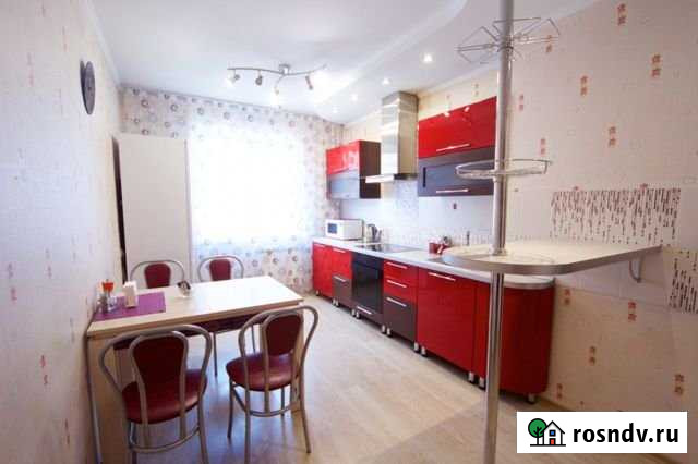 3-комнатная квартира, 80 м², 5/10 эт. в аренду посуточно в Красноярске Красноярск - изображение 1