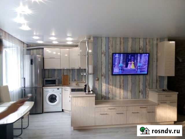 2-комнатная квартира, 50 м², 2/5 эт. в аренду посуточно в Ачинске Ачинск - изображение 1