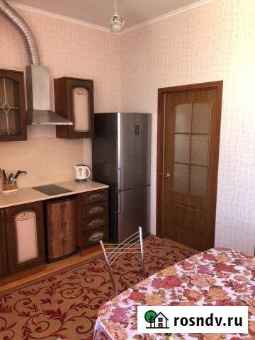 2-комнатная квартира, 70 м², 2/2 эт. в аренду на длительный срок в Великих Луках Великие Луки - изображение 1