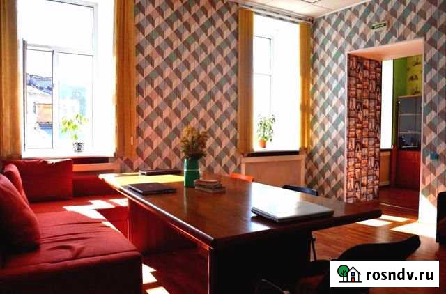 Комната 30.2 м² в > 9-ком. кв., 4/5 эт. в аренду посуточно в Санкт-Петербурге Санкт-Петербург - изображение 1