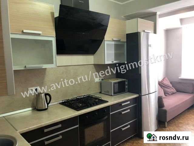 1-комнатная квартира, 52 м², 8/12 эт. в аренду посуточно в Минеральных Водах Минеральные Воды - изображение 1