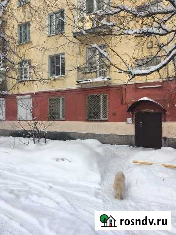 2-комнатная квартира, 56 м², 2/5 эт. в аренду на длительный срок в Междуреченске Кемеровской области Междуреченск - изображение 1