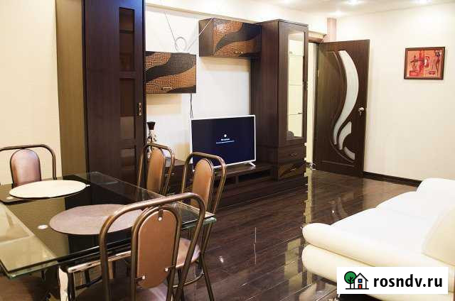 2-комнатная квартира, 60 м², 1/4 эт. в аренду посуточно в Воркуте Воркута - изображение 1