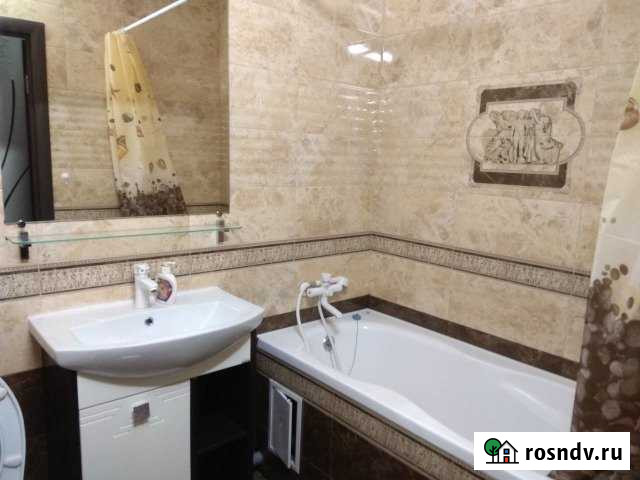 1-комнатная квартира, 40 м², 3/10 эт. в аренду посуточно в Севастополе Севастополь - изображение 1